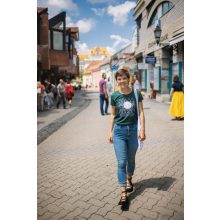 Emberség emblémás póló